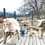 Stort Og Autentisk Hus I - Kort Vei Til Lom! Prázdninový dům *