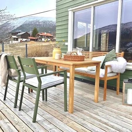 Hébergement de vacances Stort Og Autentisk Hus I - Kort Vei Til Lom!