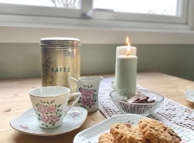 Stort Og Autentisk Hus I - Kort Vei Til Lom! *