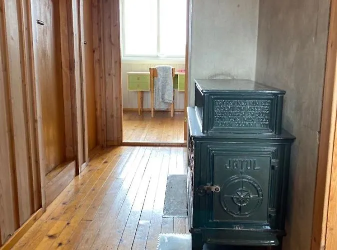 Stort Og Autentisk Hus I - Kort Vei Til Lom! * Skjåk